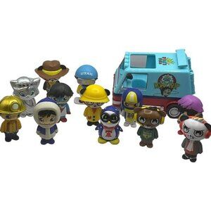 Ryans World Road Trip Action Figure Playset Vehicle 12 Figures
